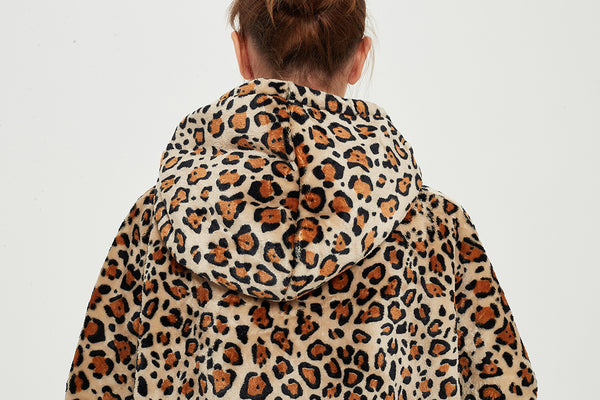 Super Warm Blanket Sweatshirts Wearable Blanket Hoodies with Sleeves and Huge Pockets